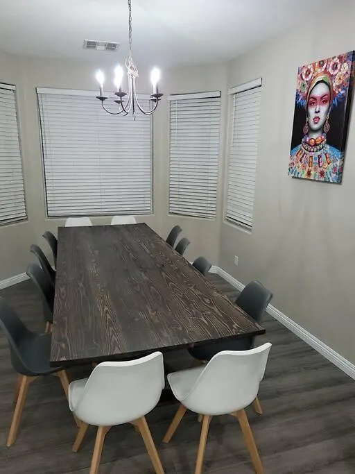 Dom wakacyjny Willa 5 Bed 3.5 Baths Las Vegas